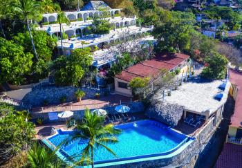 Ixtapa Zihuatanejo Catalina Beach Resort